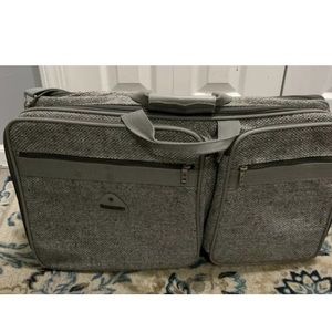 samsonite travel gray bag size 13.5”23”10”